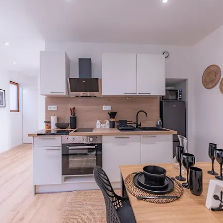 Les Beaux Reves - A 1h De Lyon Apartment La Cote-Saint-Andre